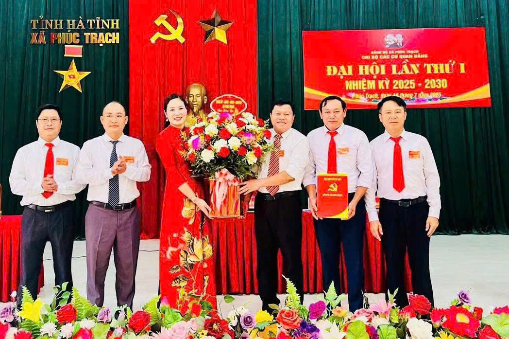 CHI BỘ CÁC CƠ QUAN ĐẢNG XÃ PHÚC TRẠCH  TỔ CHỨC THÀNH CÔNG ĐẠI HỘI LẦN THỨ I, NHIỆM KỲ 2025 – 2030
