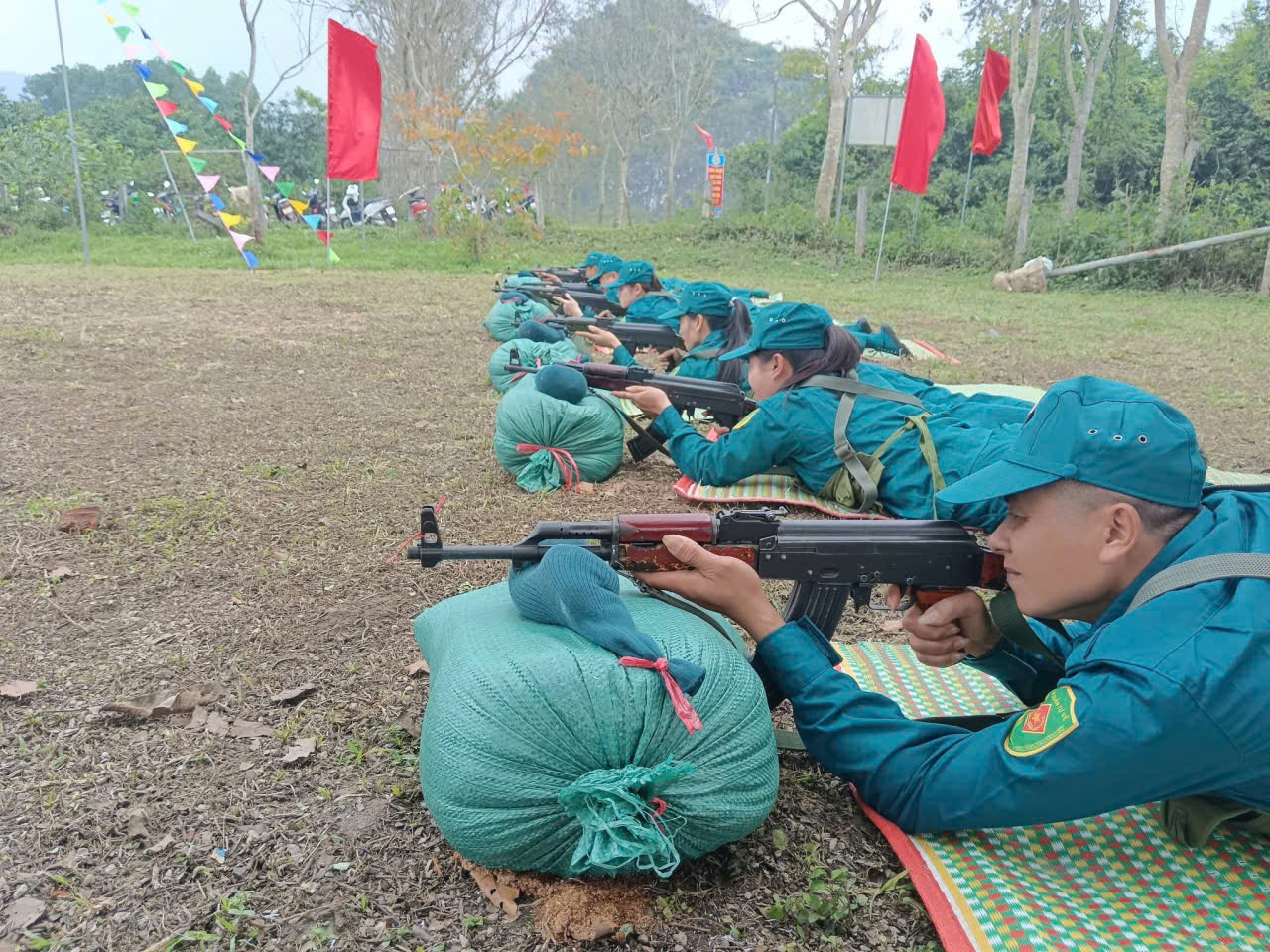 Ban CHQS xã Phúc Trạch huấn luyện Dân quân năm thứ nhất Chú trọng chất lượng, hiệu quả, sát thực tế.