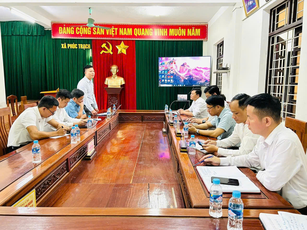 LÃNH ĐẠO XÃ PHÚC TRẠCH LÀM VIỆC VỚI CÔNG TY TNHH SẢN XUẤT VÀ THƯƠNG MẠI WINTECH VỀ VIỆC ĐẦU TƯ TẠI CỤM CÔNG NGHIỆP HƯƠNG PHÚC