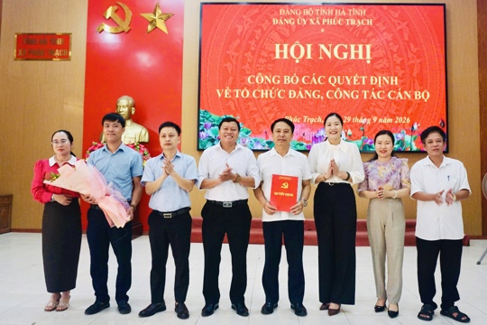 Phúc Trạch tổ chức Hội nghị công bố các Quyết định về công tác tổ chức và công tác cán bộ và Hội nghị sơ kết 9 tháng đầu năm 2026