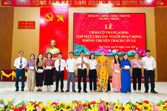Xã phúc Trạch gặp mặt, chia tay người hoạt động không chuyên trách cấp xã  