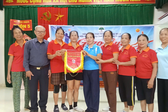 Hội Người cao tuổi xã Phúc Trạch tổ chức thành công Giải bóng chuyền hơi năm 2026