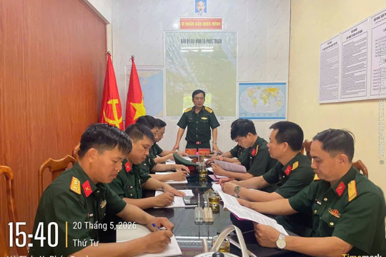 Bộ chỉ huy quân sự Tỉnh hà Tĩnh kiểm tra toàn diện 6 tháng đầu năm 2026 tại ban CHQS xã Phúc Trạch.
