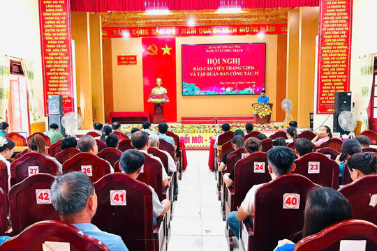 Đảng ủy xã Phúc Trạch tổ chức Hội nghị Báo cáo viên, tập huấn nghiệp vụ công tác bảo vệ nền tảng tư tưởng của Đảng trong kỷ nguyên số.
