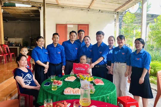 Chi đoàn các cơ quan xã Phúc Trạch tổ chức hoạt động tri ân nhân kỷ niệm 79 năm ngày Thương binh -  Liệt sĩ (27/7/1947-27/7/2026) 