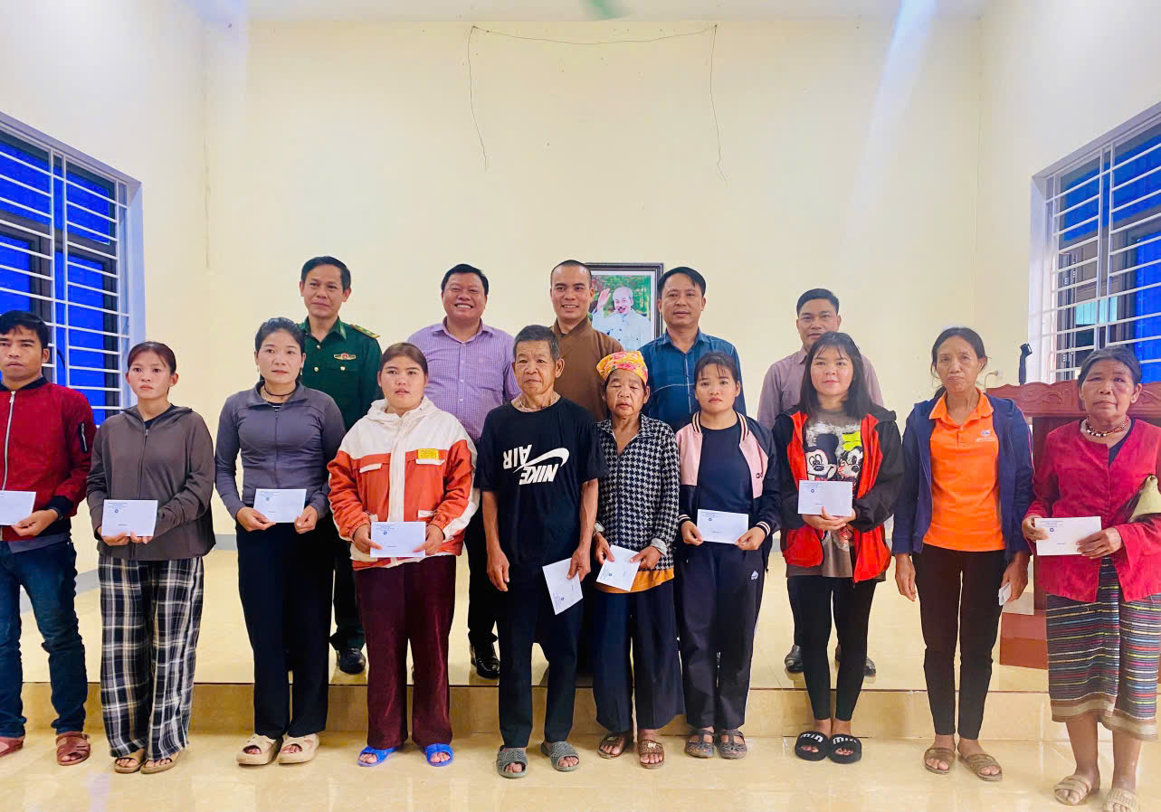 Hội đồng hương, Hội doanh nghiệp Hương Khê tại TP. Hồ Chí Minh hỗ trợ các hoàn cảnh đặc biệt khó khăn trên địa bàn xã Phúc Trạch 